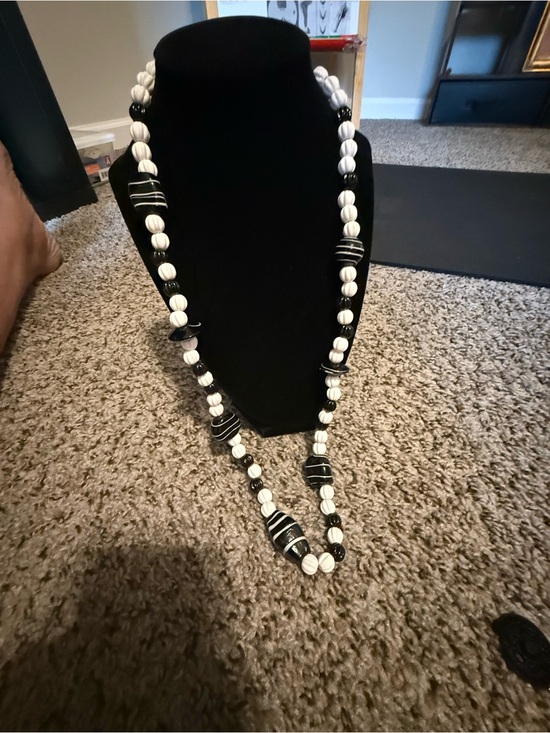 Jewelry - Black & White Beaded Statement Necklace - Brand Unknown3